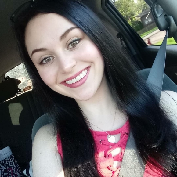 Meet Your Posher Kay - Picture 10 of 16